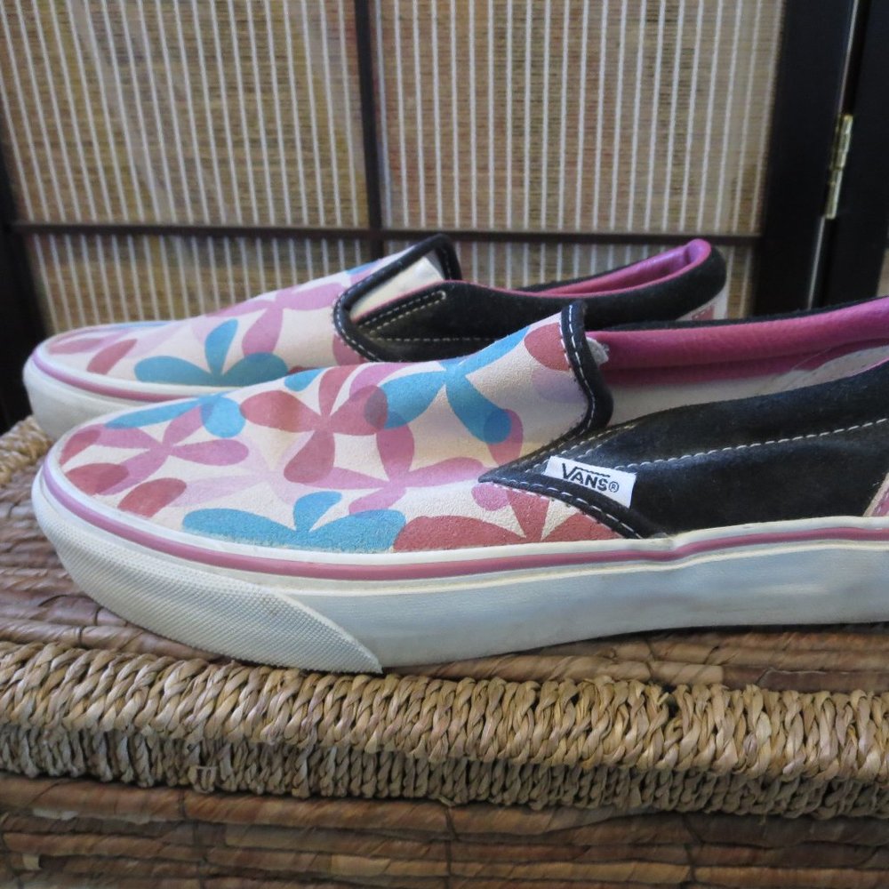 Women's Vans slip on deck shoes - Pink floral size